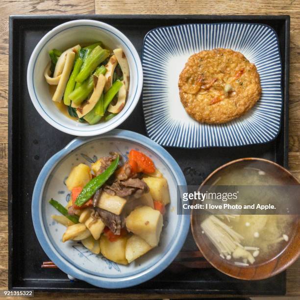 japanese dishes, nikujaga satsuma age, komatsuna, miso soup - nimono 個照片及圖片檔