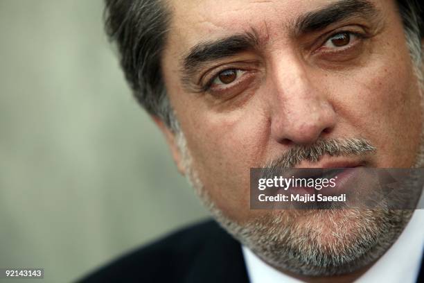 Afghanistan presidential election candidate Abdullah Abdullah gestures as he addresses a press conference at his residence on October 21, 2009 in...