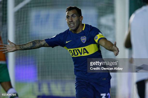 Carlos Tevez of Boca Juniors celebrates after scoring the first goal of his team during a match between Banfield and Boca Juniors as part of...