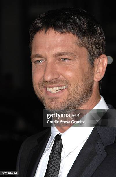 Chinese Butler Photos and Premium High Res Pictures - Getty Images