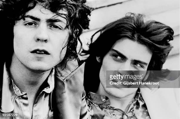 Marc Bolan and Mickey Finn from T-Rex posed in Amsterdam in 1970