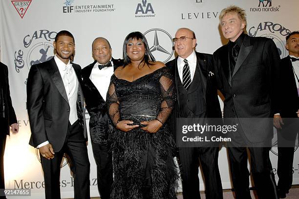 Usher, Quincy Jones, guest, Clive Davis and Barry Manilow