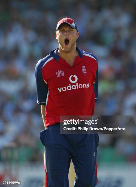 England's Andrew Flintoff yawns while fielding during the 3rd NatWest Challenge One Day International between England and Australia at The Oval,...