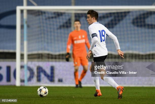 Manuel Lombardoni of FC Internazionale in action during the UEFA Youth League match between Manchester City and FC Internazionale at Manchester City...