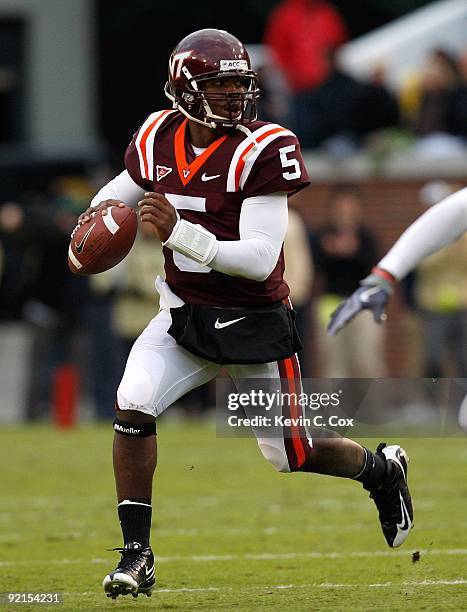 Quarterback Tyrod Taylor of the Virginia Tech Hokies against the Georgia Tech Yellow Jackets at Bobby Dodd Stadium on October 17, 2009 in Atlanta,...