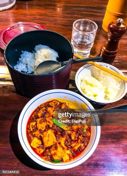 mapo tofu and white rice - szechuan cuisine stock pictures, royalty-free photos & images