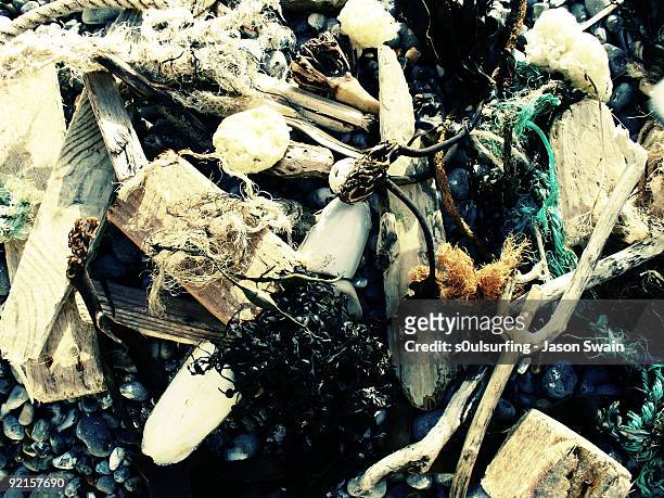 flotsam and jetsam washed up on the beaches  - s0ulsurfing stock pictures, royalty-free photos & images