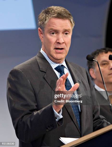 Bill Frist, former U.S. Senate Majority Leader, speaks during a General Electric Co. News conference in New York, U.S., on Wednesday, Oct. 21, 2009....