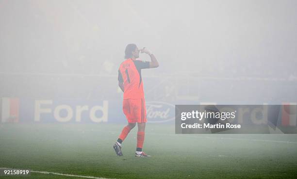 Rustu Renceber 387 Goalkeeper Rustu Recber Stock Photos, High-Res Pictures, and Images ...