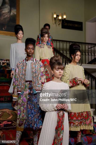 Models pose at the Tata Naka Presentation during London Fashion Week February 2018 on February 20, 2018 in London, England.