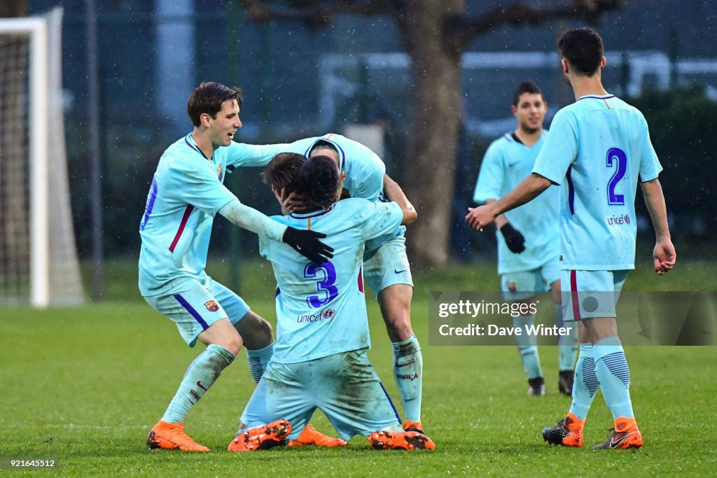 Paris Saint-Germain v FC Barcelona - Youth League U19