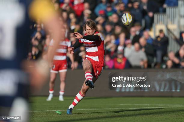 Billy Twelvetrees of Gloucester kicks a penalty during the Aviva Premiership match between Worcester Warriors and Gloucester Rugby at Sixways Stadium...
