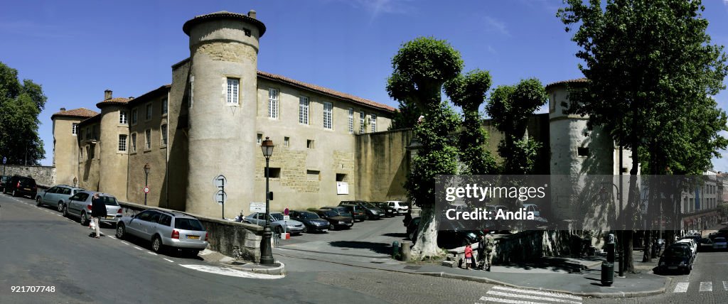 Chateau-Vieux' (the Old Castle).