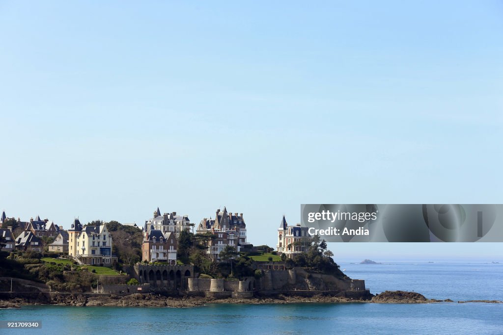 Villas of the 'Pointe de la Malouine' headland.