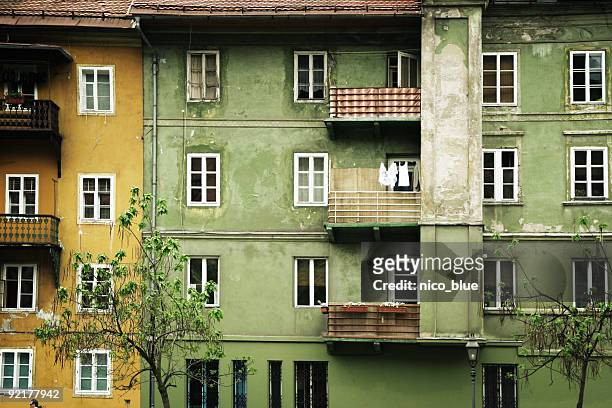ljubljana-slums - v rest of the world stock-fotos und bilder