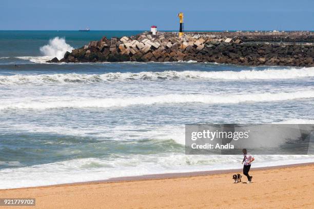 Beach 'plage des Cavaliers' in Anglet , May 2015. It's situated to the left of the rip current 'Barre de l'Adour'. It's one of the best surfing spots...