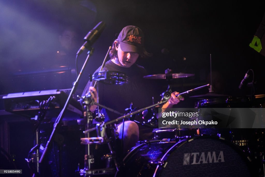 Alt-J Performs At The Garage