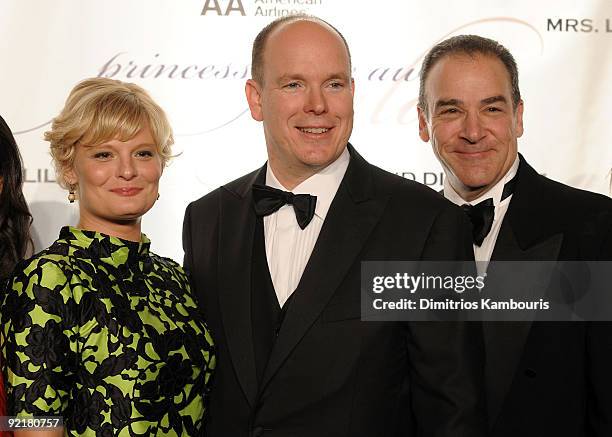 Actress Martha Plimpton, HSH Prince Albert II of Monaco and actor Mandy Patinkin attend The Princess Grace Awards Gala at Cipriani 42nd Street on...