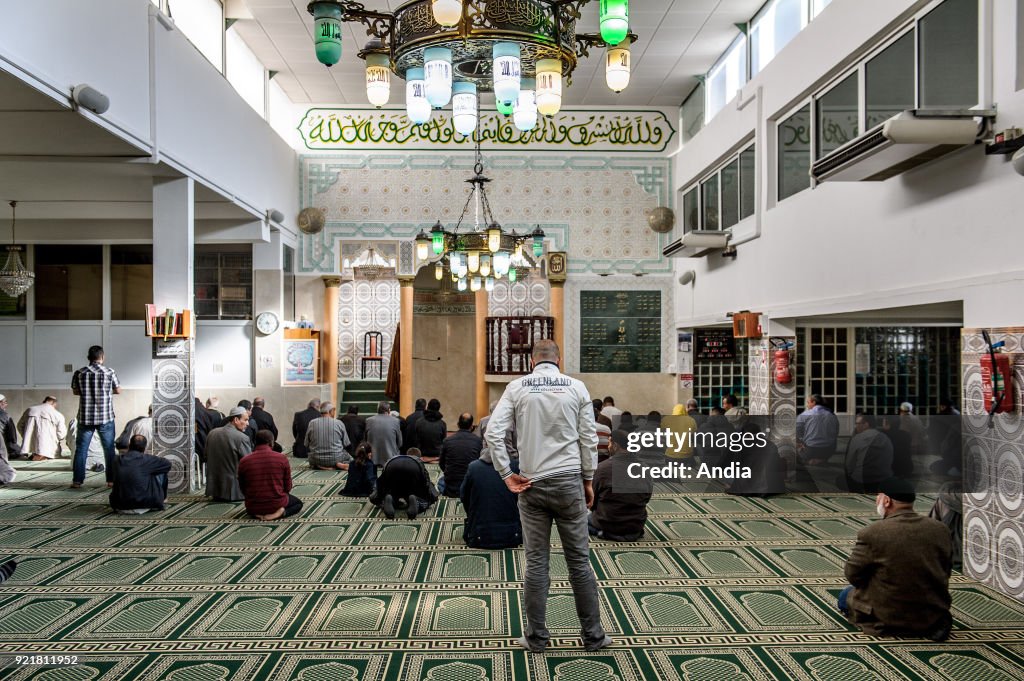 Prayer room in the Al Rahma Mosque.