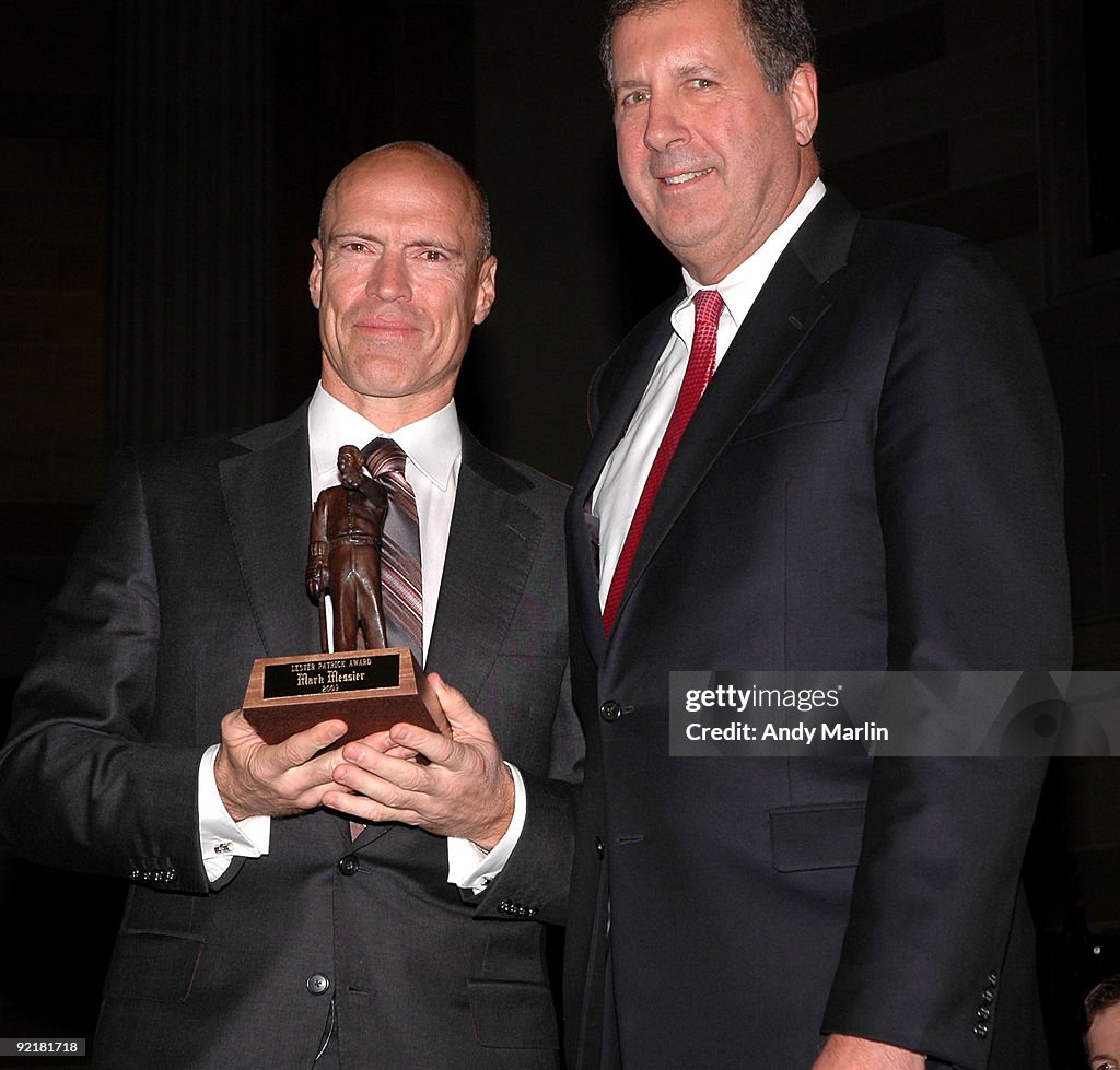 Lester Patrick Ranger Photo NHL Hall of Fame member Mark Messier accepts the 2009 Lester Patrick ...