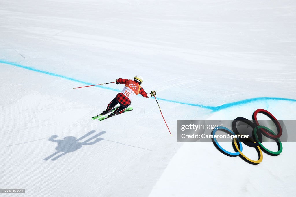 Freestyle Skiing - Winter Olympics Day 12