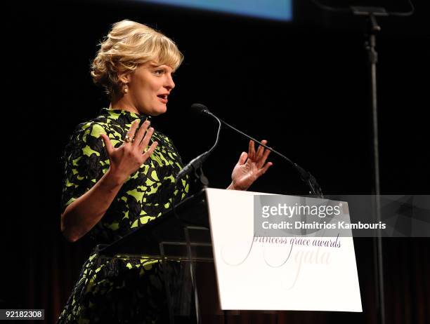 Actress Martha Plimpton speaks at The Princess Grace Awards Gala at Cipriani 42nd Street on October 21, 2009 in New York City.