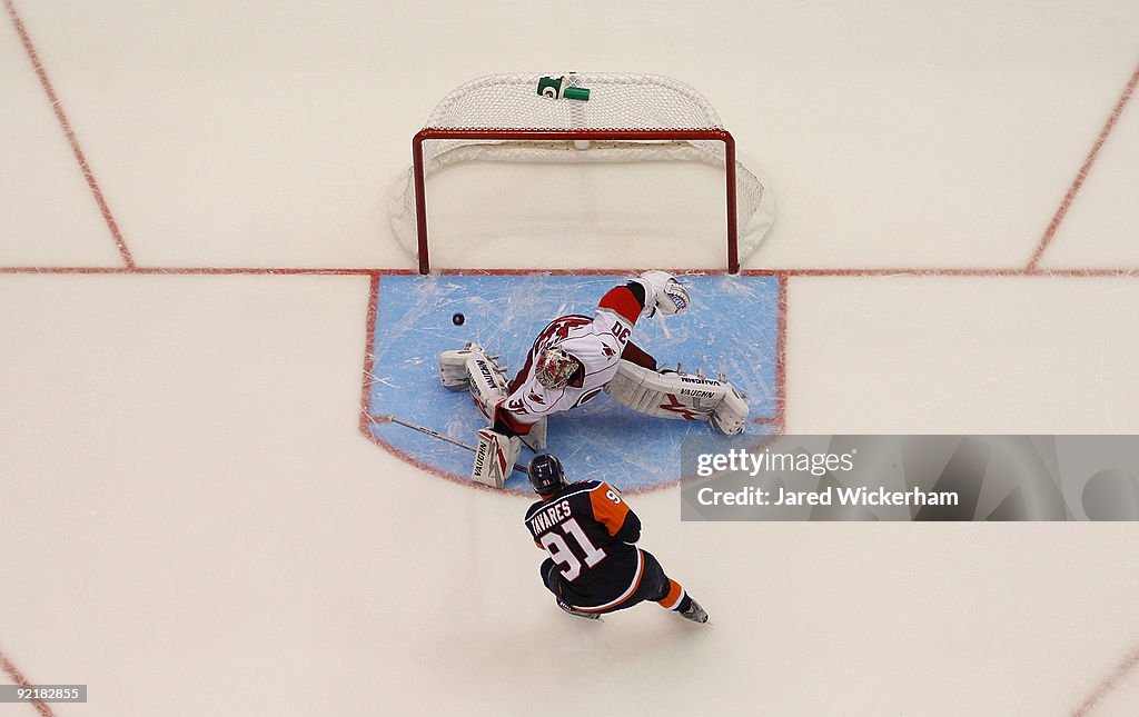 Carolina Hurricanes v New York Islanders
