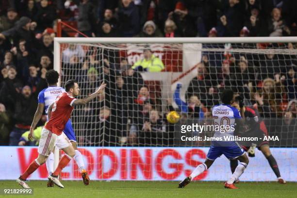 Lee Tomlin of Nottingham Forest celebrates after scoring a goal to make it 1-1 during the Sky Bet Championship match between Nottingham Forest and...