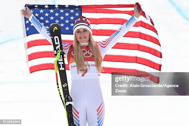 Lindsey Vonn of USA wins the bronze medal during the Alpine Skiing Women's Downhill at Jeongseon Alpine Centre on February 21, 2018 in...