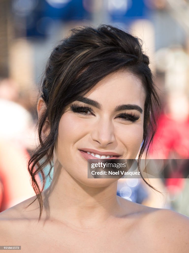 Ashley Iaconetti, Jordan Mauger And Tameka Cottle Visit "Extra"