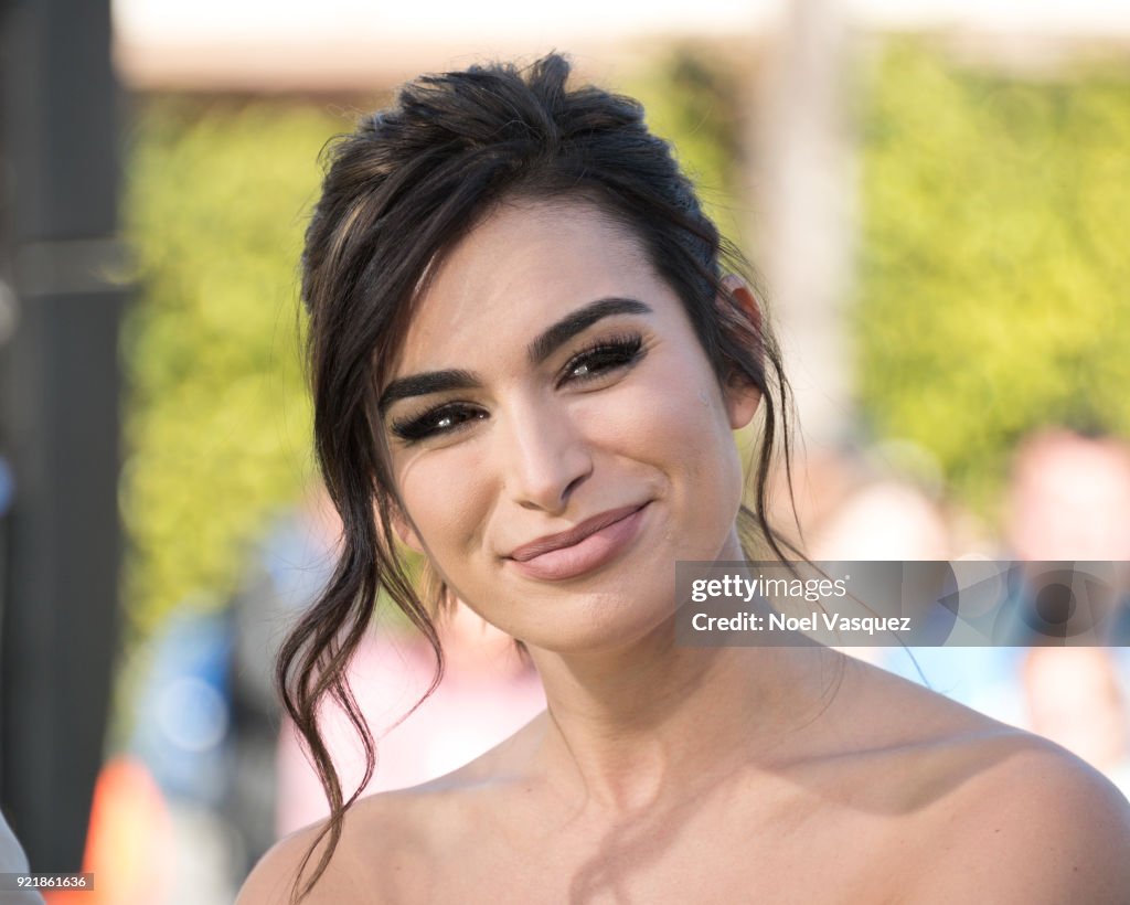 Ashley Iaconetti, Jordan Mauger And Tameka Cottle Visit "Extra"