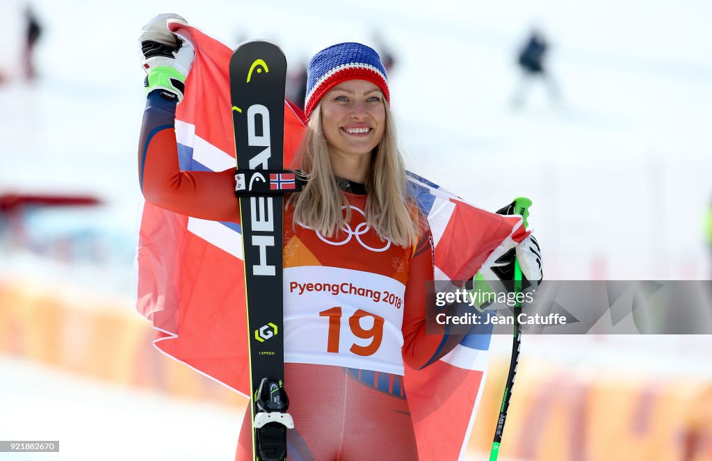 Alpine Skiing - Winter Olympics Day 12