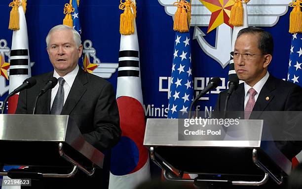 Defense Secretary Robert Gates speaks during the joint press conference with the South Korean defense minister Kim Tae-Young at the defense ministry...