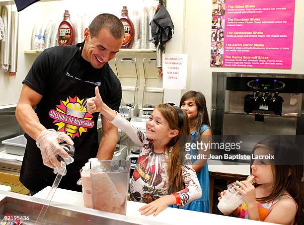 Antonio Sabato Jr launches his milkshake with his daughters at Millions Of Milkshakes on October 21, 2009 in West Hollywood, California.