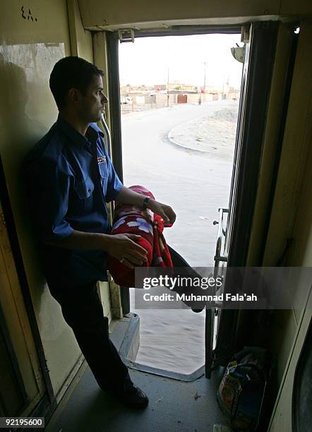 Basra Raja Driver Iraq Baghdad Railway Photos and Premium High Res Pictures - Getty Images