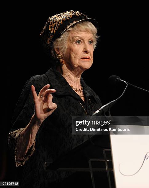 Elaine Stritch speaks at the 2009 Princess Grace Awards Gala at Cipriani 42nd Street on October 21, 2009 in New York City.