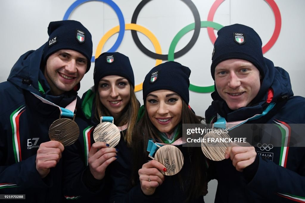 OLY-2018-PYEONGCHANG-MEDALS-BACKSTAGE