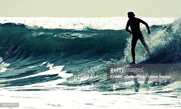 surfing  - s0ulsurfing stock pictures, royalty-free photos & images
