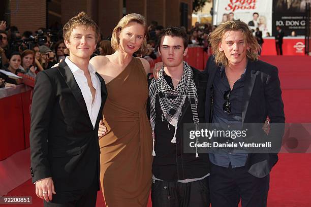 Cameron Rosenberg 351 Melissa Campbell Stock Photos, High-Res Pictures, and Images ...