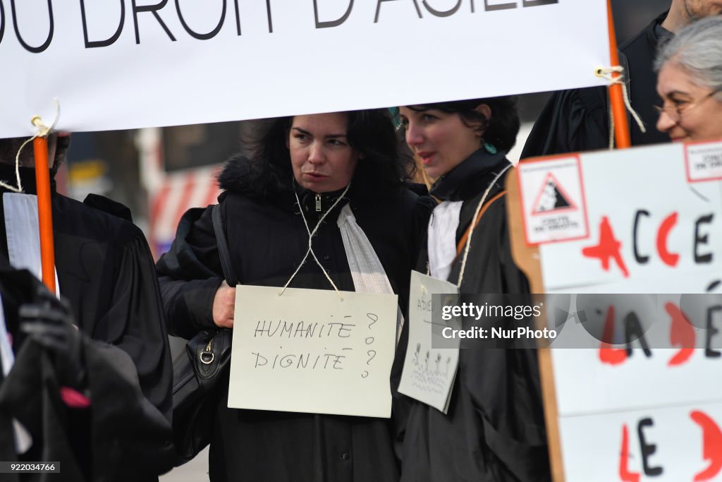 Lawyers strike and protest against the immigration law