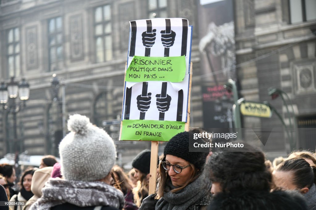 Lawyers strike and protest against the immigration law