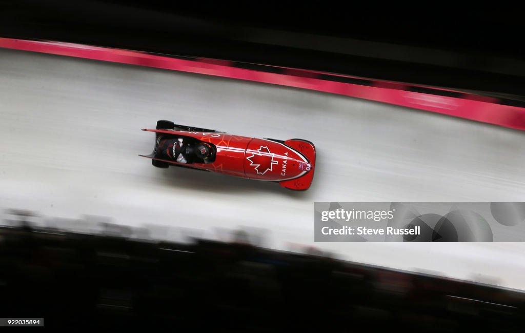 In the two-man bobsleigh women