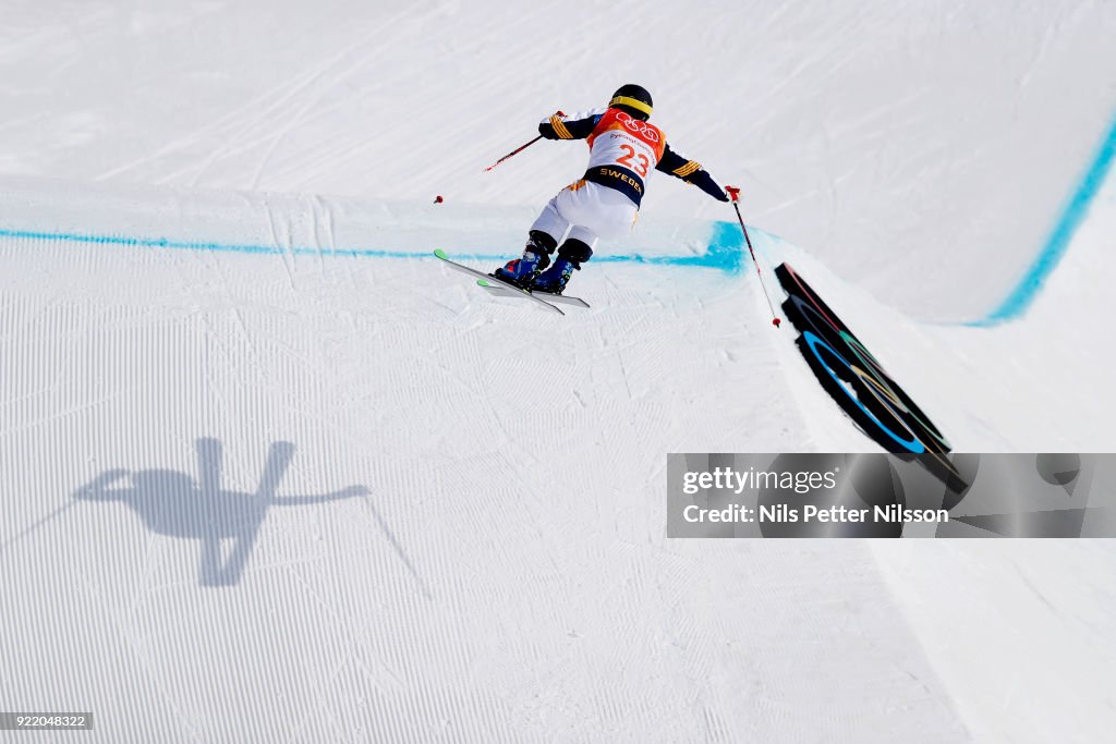 Freestyle Skiing - Winter Olympics Day 12