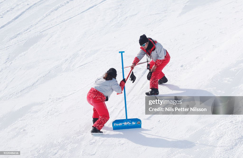 Freestyle Skiing - Winter Olympics Day 12