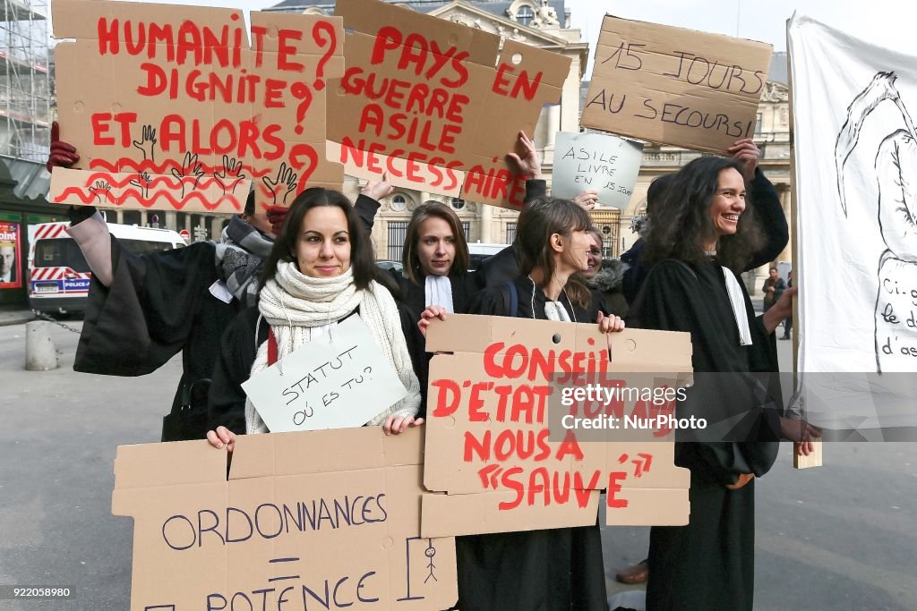 Lawyers strike and protest against the immigration law