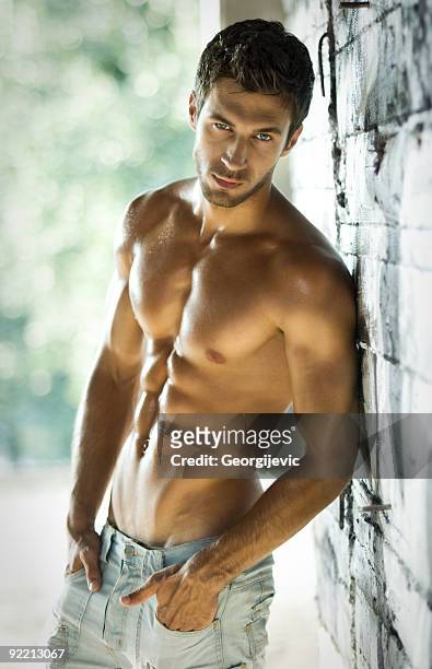 sexy male model - handsome bodybuilders stock pictures, royalty-free photos & images