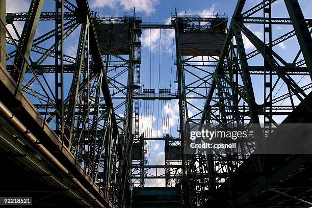 interstate bridge - vancouver bridge stock pictures, royalty-free photos & images