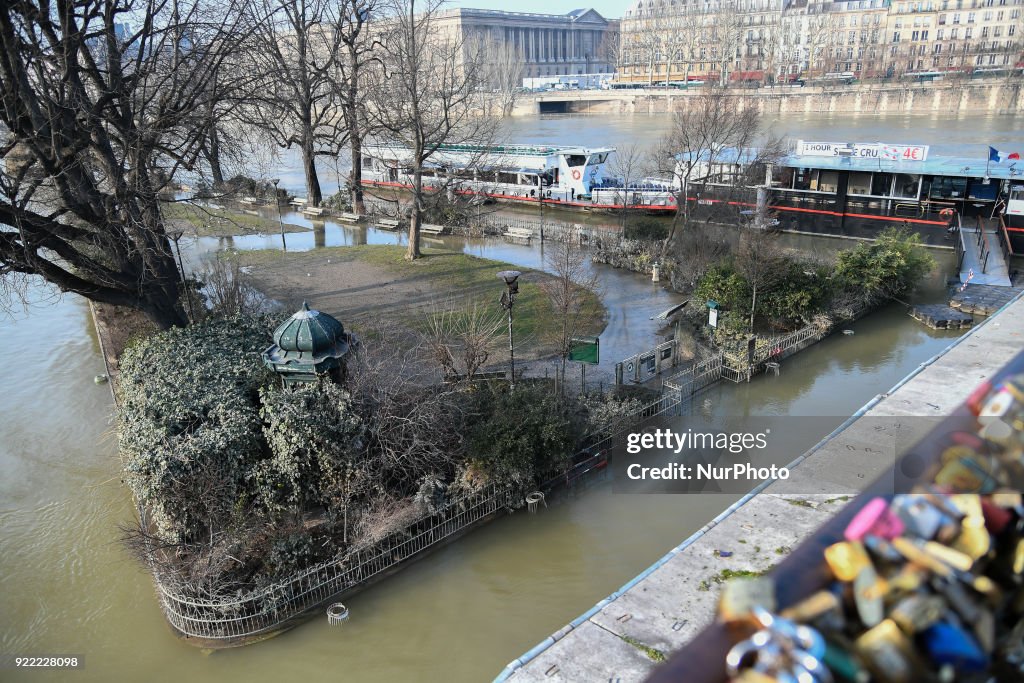 The Administrative Court of Paris has decided to cancel the closure of the flooded banks of the Seine