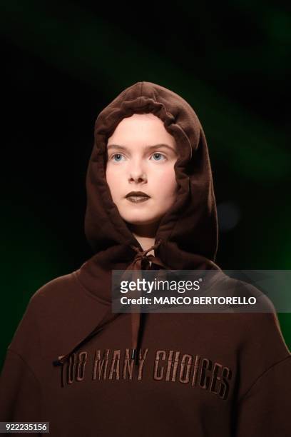 Model presents a creation by Annakiki during the women's Fall/Winter 2018/2019 collection fashion show in Milan, on February 21, 2018. / AFP PHOTO /...