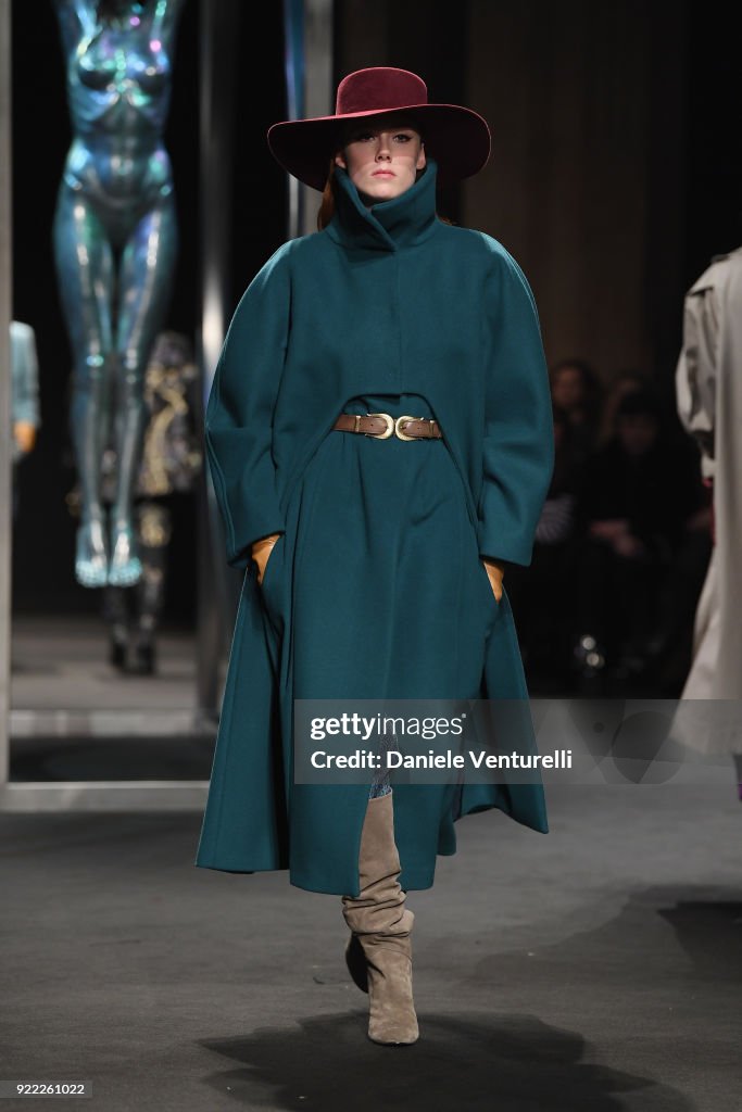 Alberta Ferretti - Runway - Milan Fashion Week Fall/Winter 2018/19